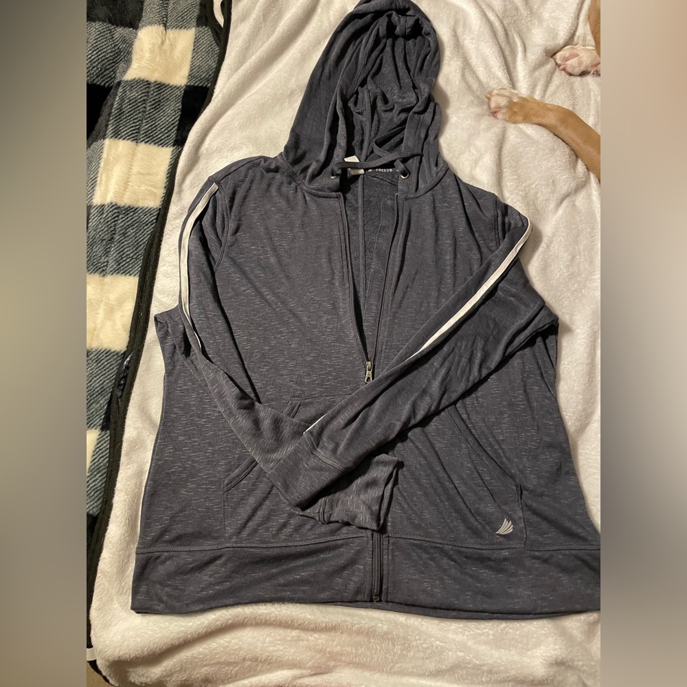 Free2B zip hoodie